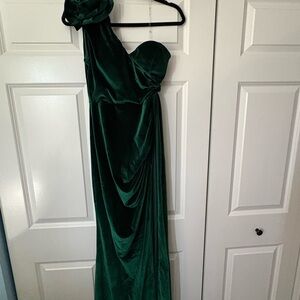 Emerald One-Shoulder Velvet Evening Dress